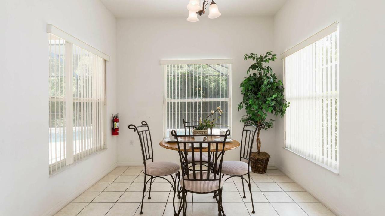 Lucky Charm - Budget-Friendly 5 Bed Vacation Home, Close To Disney World Kissimmee Exterior photo